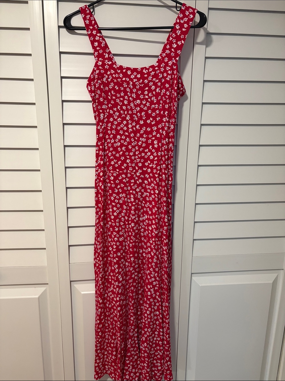 Vince Camuto Red Floral Maxi Dress with White Blossoms
